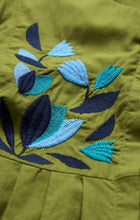 Load image into Gallery viewer, Seasalt Thorn Apple Embroidered Organic Cotton Shirt Citron
