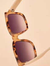 Load image into Gallery viewer, Powder Design Luxe Ellery Sunglasses Tortoiseshell/ Coconut

