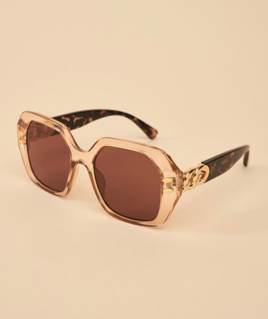 Powder Design Luxe Rylee Sunglasses in Nude/ Tortoiseshell with Box and Gift Bag