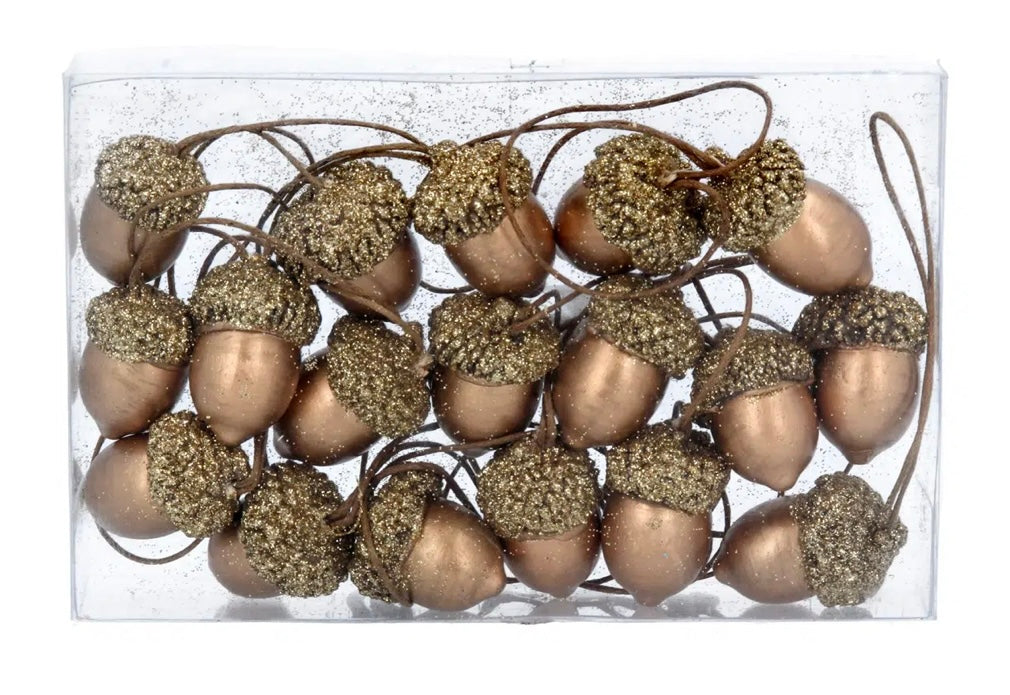 Gisela Graham Pack of 18 Gold and Glitter Hanging Acorns