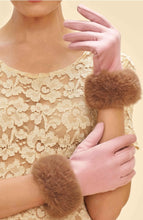 Load image into Gallery viewer, Powder Design Bettina Gloves in Petal and Teddy Colourway

