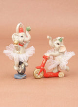 Load image into Gallery viewer, Set of 2 Circus Elephants Resin Hanging Decorations
